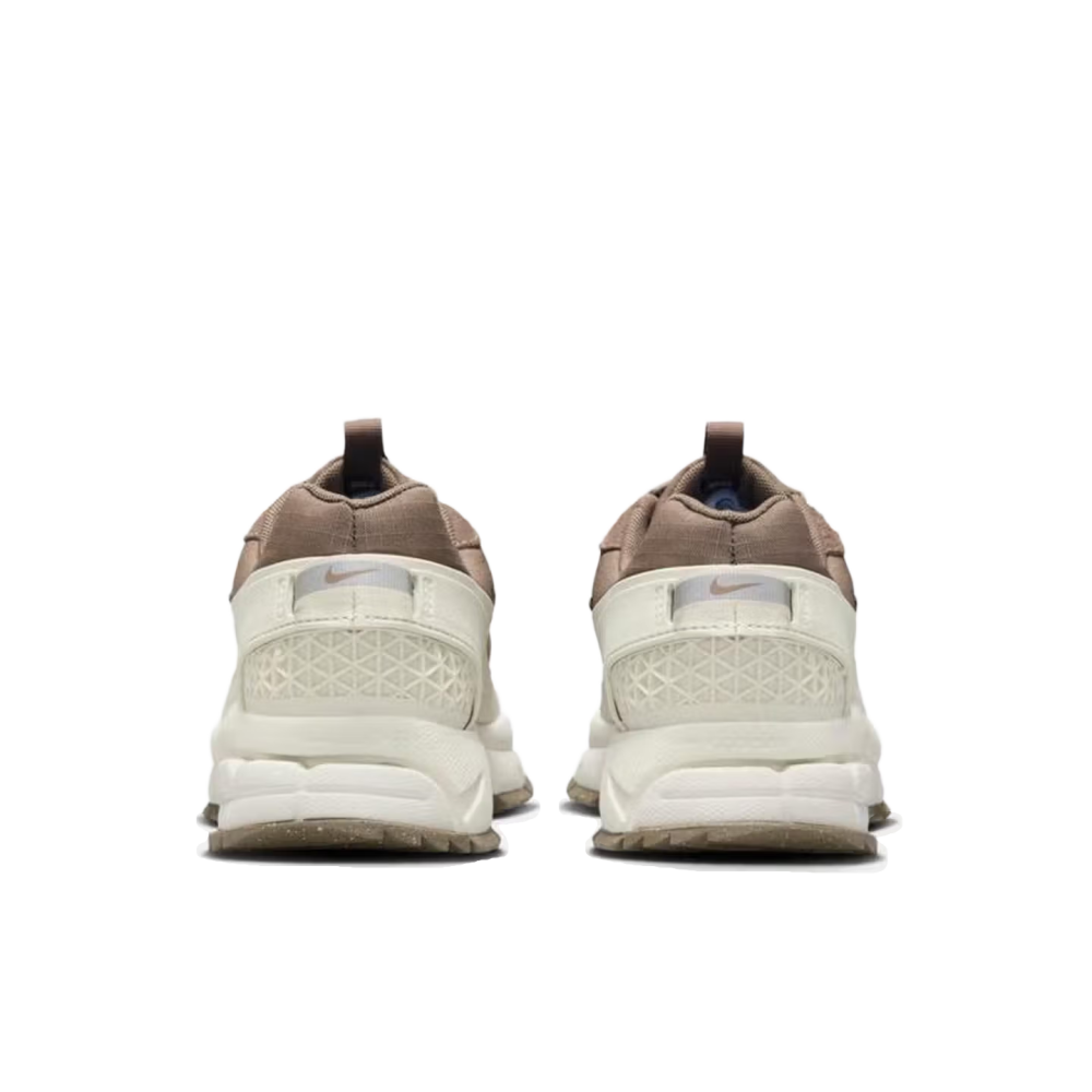 Nike Vomero 5 Roam Soft Comfor - огляд і ціна Women Shoes Nike
