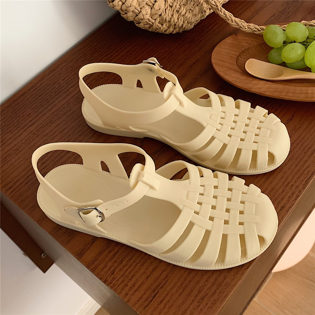 XIXITIAO Vintage Hollow Woven  - огляд і ціна Jelly Sandal Women