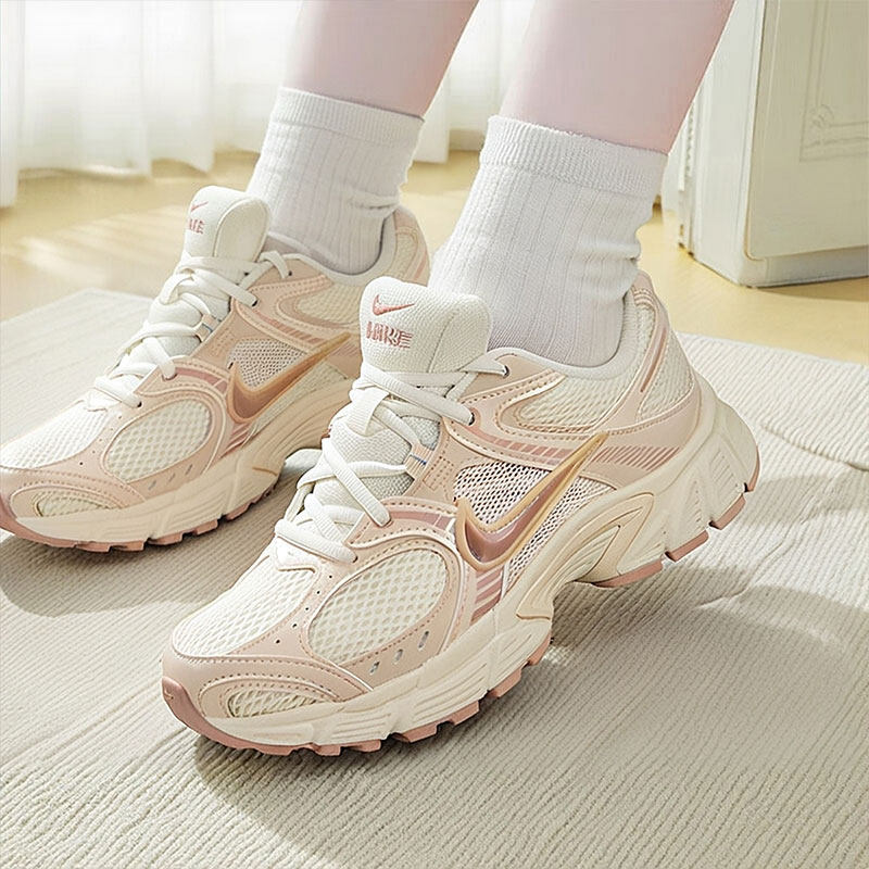 Nike Women Casual Shoes Breath - огляд і ціна Women Shoes Nike