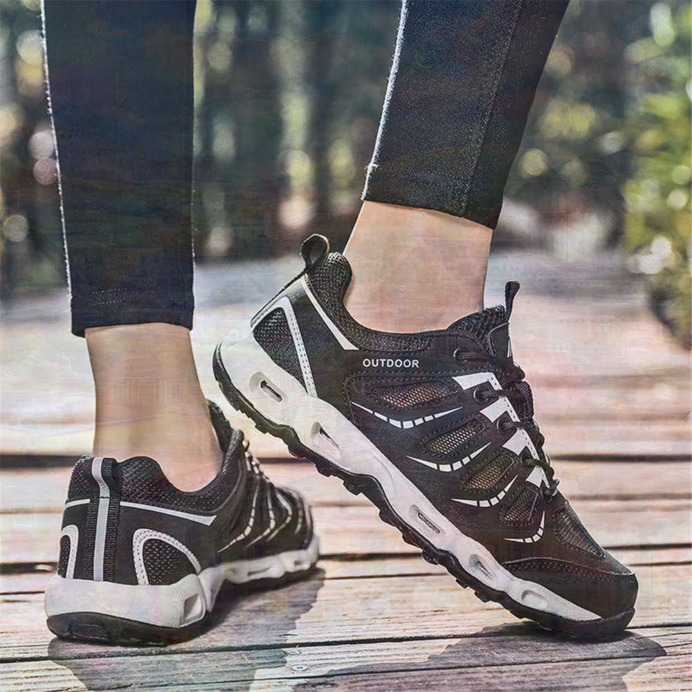 Sumer Round Tip Silver Sneaker - огляд і ціна Women'S Shoes Extra Wide